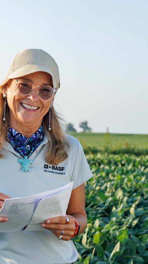 Julia Daum in the field_1