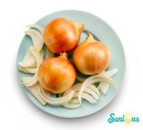 A plate full of Sunion onions
